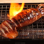 炉端焼きスタイルで新鮮な北海道食材を楽しむ