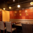 当店人気NO1のテーブル個室です。会社宴会や合コンにも最適です。ゆったりおくつろぎいただけるおしゃれな空間で、絶品九州料理をお楽しみください。