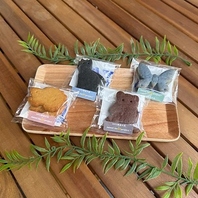 全国の福祉工房からのお取り寄せした焼き菓子。