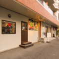 お店前には駐車可能なスペースを完備！