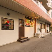 お店前には駐車可能なスペースを完備！