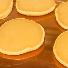 お店で焼き上げたパンケーキの写真