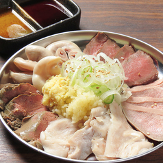 当店自慢の低温調理肉刺し