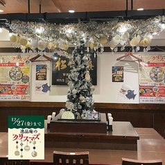 青森県産津軽どり 蕎麦居酒屋 逸品庵 虎ノ門店の雰囲気1