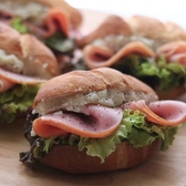 フレンチシェフ監修のパンとケーキの教室が開講！レッスン内容は期間ごとに変わるので通っていただくのもおすすめです◎詳しくは、メニュー＞ランチからご覧ください。