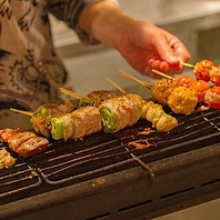 【備長炭で焼き上げる】自慢の博多串焼きは絶品！