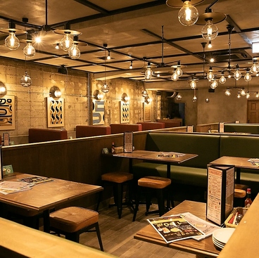 CONA コナ 西新宿一丁目店の雰囲気1