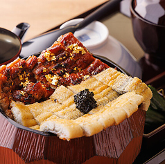 【金鯱】ひつまぶし 金箔蒲焼と白焼キャビア添え