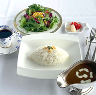 贅沢な黒毛和牛ビーフカレー、至福の逸品をご堪能あれ