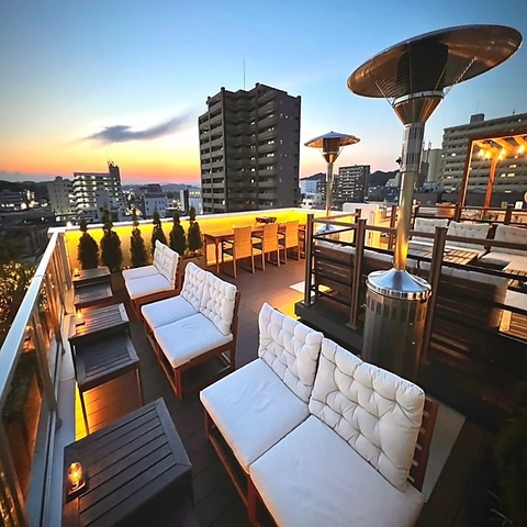 Cielo the Bar & the Rooftop VGUo[AhU[tgbv