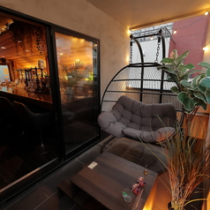 Shisha Cafe Chill シーシャカフェチル 梅田堂山店の雰囲気1