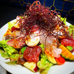 いろいろ鮮魚のサラダ