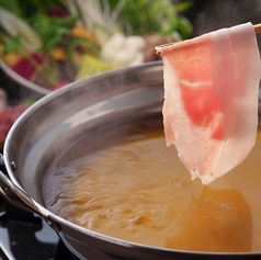 五感で味わう、島の恵みと職人の技。