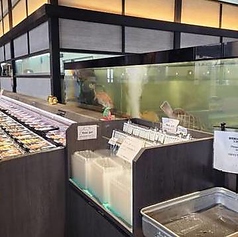 6席ございます。2～3人でゆっくりお食事するのに最適です。お1人様でのご利用も大歓迎です！