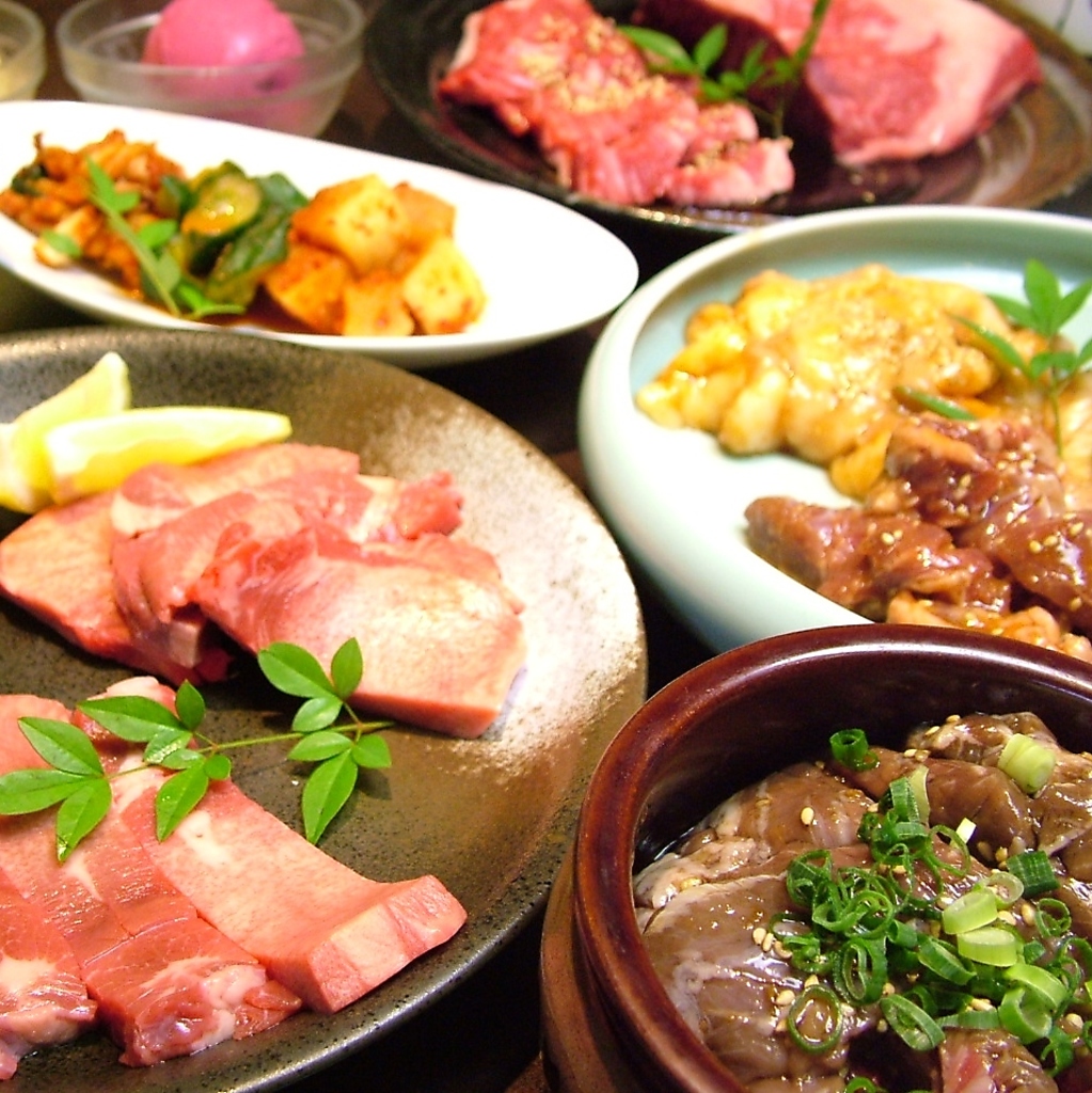 コスパ抜群！ボリューム満点！！飲み放題付コースは5000円(税込)～各種ご用意しております！