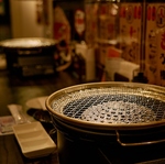 カウンター席は1名～ご利用可能です♪　お酒も多数ご用意しておりますので、居酒屋利用も◎