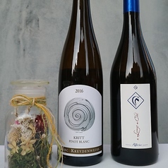 各種グラスワインや豊富なボトルリストあります