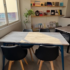 KHAKI CAFE カーキカフェ 星ヶ丘の雰囲気2