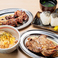 濃厚な味わいの「骨付鳥」のお供にぴったりなご飯ものも充実!