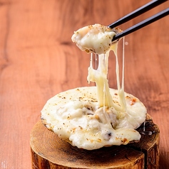 噴火湾産ホタテのび～るチーズグラタン