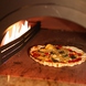 全28種類の本格窯焼きピザは直径28cm！ALL￥500