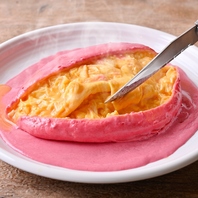 カラフルな新感覚！【濃厚チーズの”沼”オムライス】