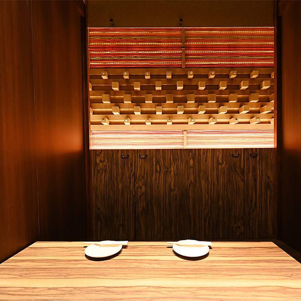 デートや女子会に最適完全個室！