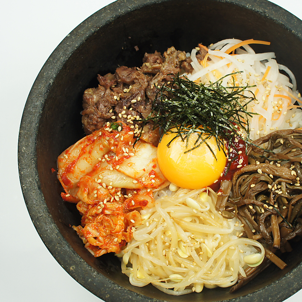 お食事メニューも充実！定番ビビンパからオリジナルメニューまで◎焼肉と一緒にお楽しみください♪