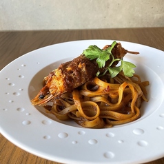 【期間限定パスタ】大海老フライアメリケーヌパスタの写真