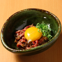 低温調理 A5極上 オリーブ牛のユッケ