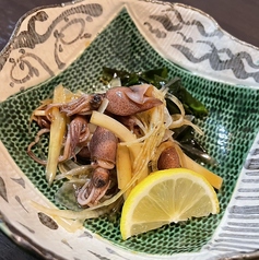 ホタルイカと独活・新玉葱の燻製ポン酢和え