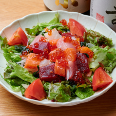 湯島水産海鮮サラダ