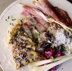 旬の食材を使った前菜盛り合わせ8種