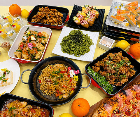 季節替わりのメニューやスイーツなどバラエティー豊かな出来立てのお料理が楽しめます