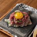 料理メニュー写真&nbsp;馬肉を使った生ハンバーグ