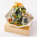 料理メニュー写真 揚げ納豆巻き