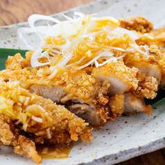 でっかい鶏唐！ジューシー揚げ～塩にんにくソース～