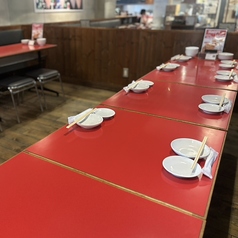 小上がりにもレイアウト自由なお席あり♪