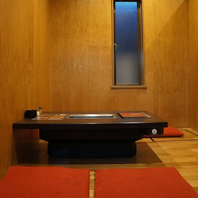 大人数の宴会にも、ご家族でのお食事にもぴったりの個室