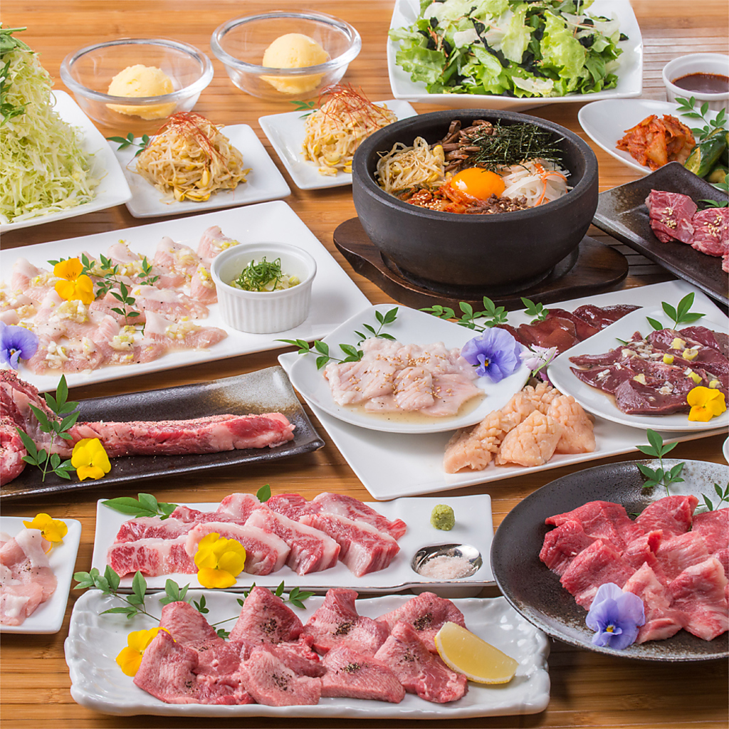 壺漬けハラミや課長カルビなど当店人気メニューを一度に楽しめるコースを多彩にご用意しております！