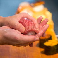 伝統と迫力を一皿に。デカ盛り寿司