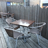 開放的なテラス席も完備！多彩なシーンで使える空間