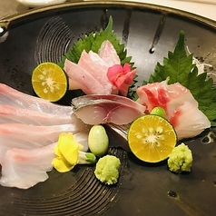 刺身盛り合わせ（2人前～）