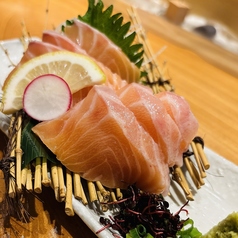 サーモン刺し