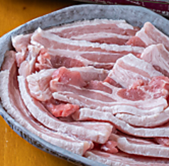 冷凍食品は使わずに、お肉は全て手切り＆できたて熱々