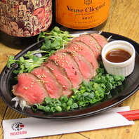 赤身肉から旬鶏まで！少量多品種で食べ比べ