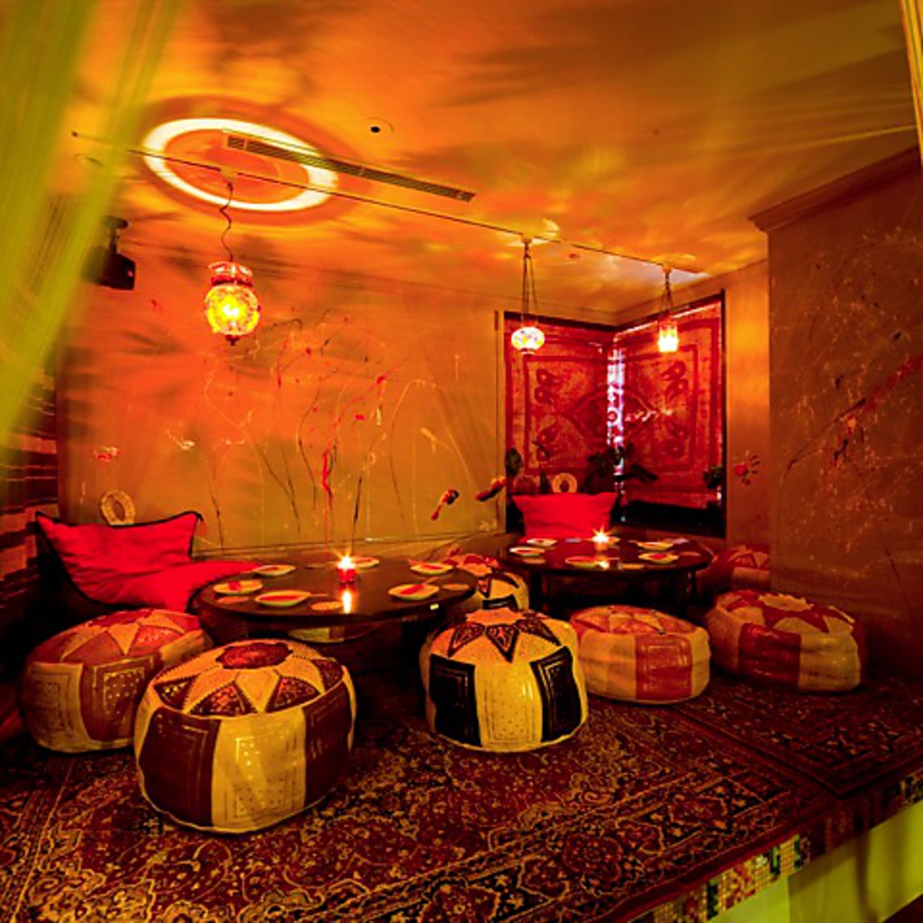 溝の口で話題★シャンデリアがオシャレ♪女子会/歓送迎会/誕生日会など各種飲み会に♪※画像は系列店