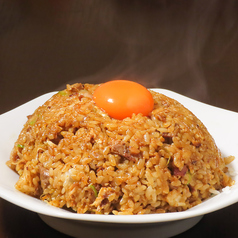 ヤキメシ黄身のせ