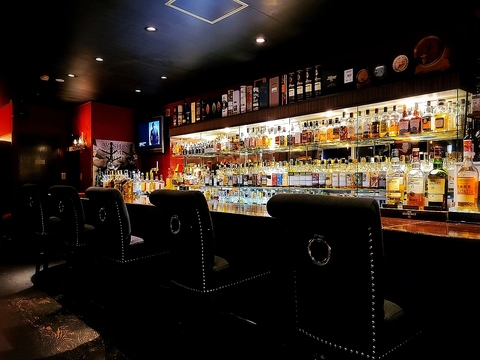 川西唯一の本格Bar。古正寺ラグジュアリー空間で大人時間をどうぞ。