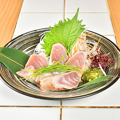 まぐろ天肉の焼霜造り(脳天)